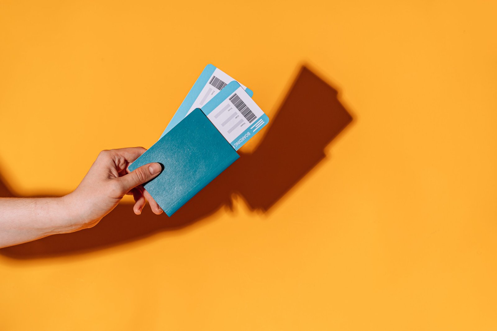 Smooth Sailing: Navigating Airport Lines with Ease 🛫 Smooth Sailing: Navigating Airport Lines with Ease 🛫